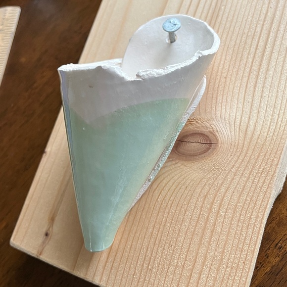 Mini Ceramic Wall Planter in Mint Green and White, mounted on wood plaque - Picture 4 of 10